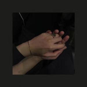 俄罗斯肥胖美女露屄片
