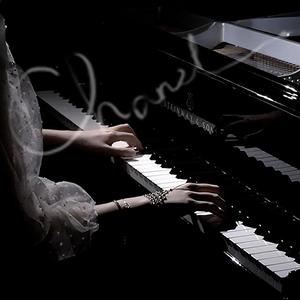 俄罗斯肥胖美女露屄片
